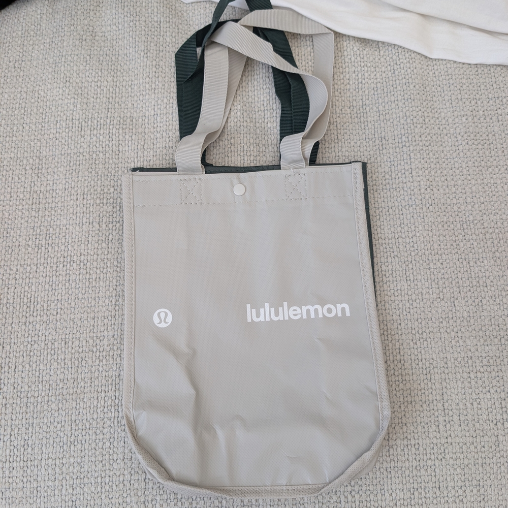 Lululemon Reusable Shopping Bags Set - FULL SET - Picture 5 of 6